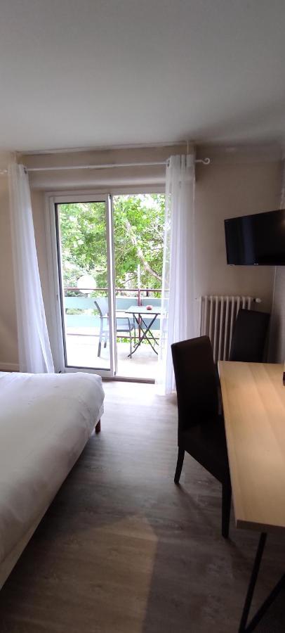 Hostellerie Du Parc Labarthe-Inard Экстерьер фото