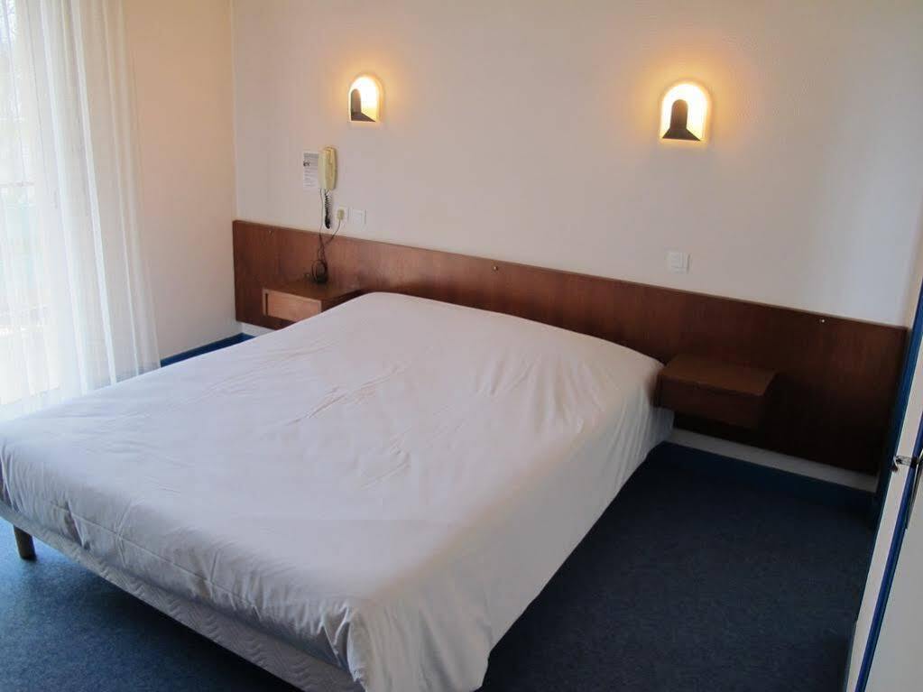 Hostellerie Du Parc Labarthe-Inard Экстерьер фото